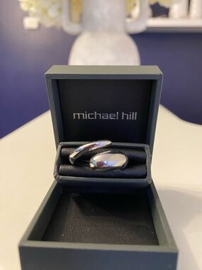 Gorgeous New in Box Michael Hill Silver   Spiral Ring size 7.